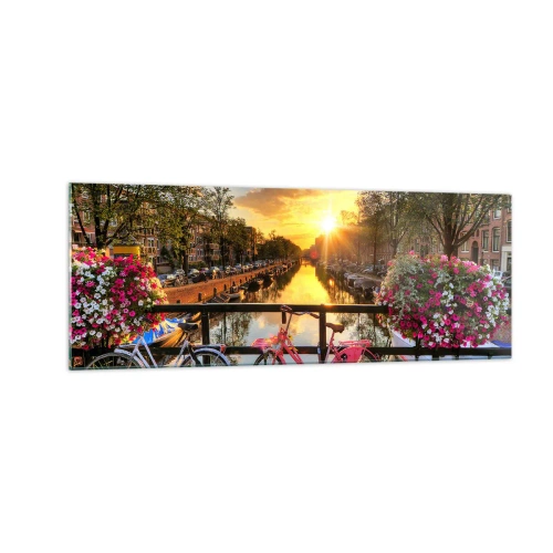 Glasbild - Bild auf glas - Fahrräder auf einer Brücke im Schein der untergehenden Sonne - 140x50cm - Frühlingsmorgen in Amsterdam - Moderne Wanddekoration für Wohnzimmer und Schlafzimmer ARTTOR