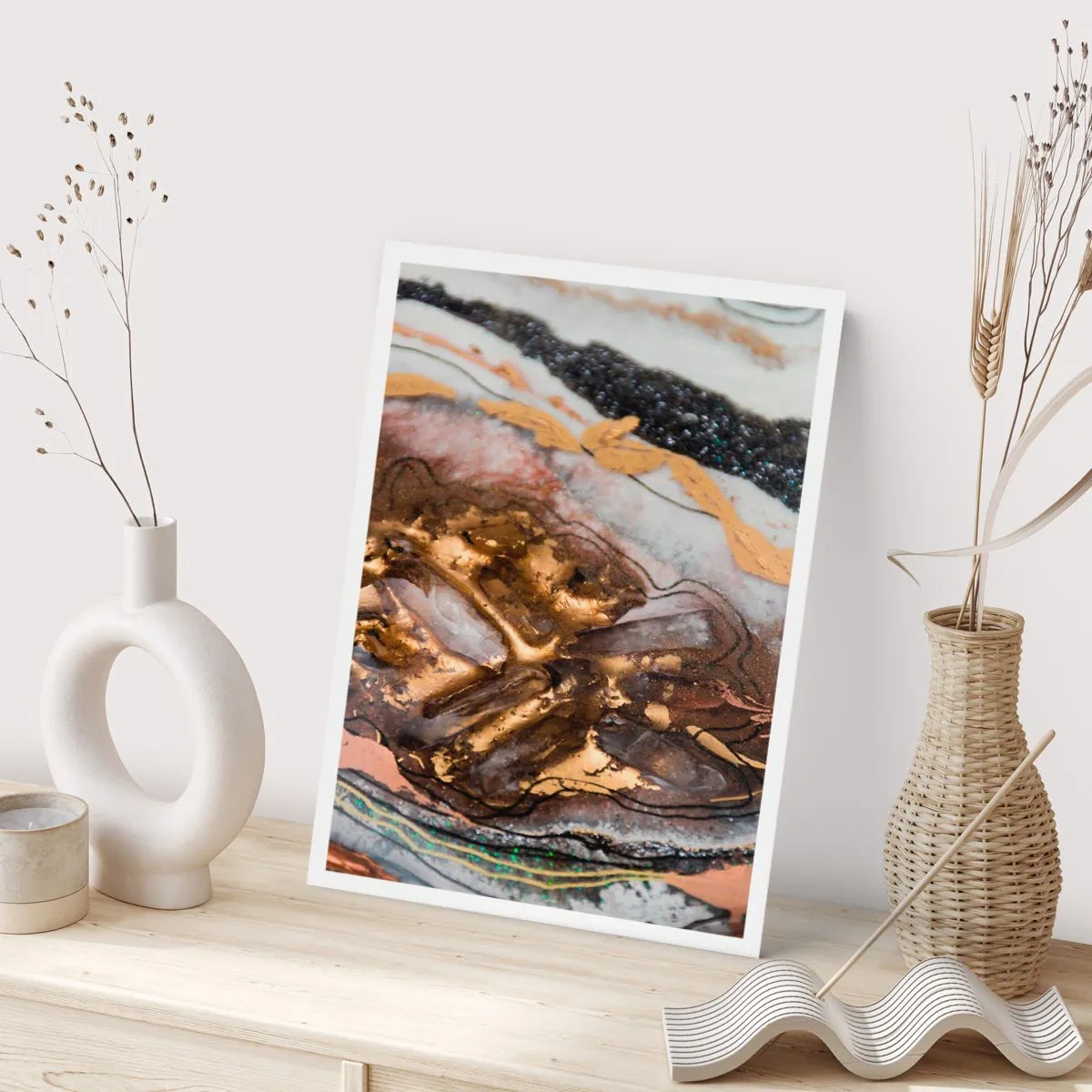 Poster - Ein abstraktes Muster in Gold-, Schwarz- und Weißtönen, inspiriert von der Natur. - 50x70cm - Das Element der Erde - Moderne Wanddekoration für Wohnzimmer und Schlafzimmer ARTTOR