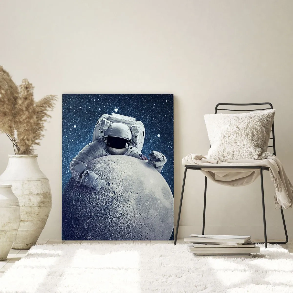 Glasbild - Bild auf glas - Astronaut hält den Mond vor einem Sternenhimmel - 80x120cm - Weltraumjoker - Moderne Wanddekoration für Wohnzimmer und Schlafzimmer ARTTOR