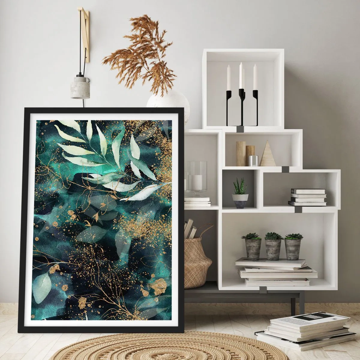 Poster in einem schwarzem Rahmen - Grüne Blätter und goldene Akzente auf dunklem Hintergrund - 50x70cm - Zaubergarten - Moderne Wanddekoration für Wohnzimmer und Schlafzimmer ARTTOR