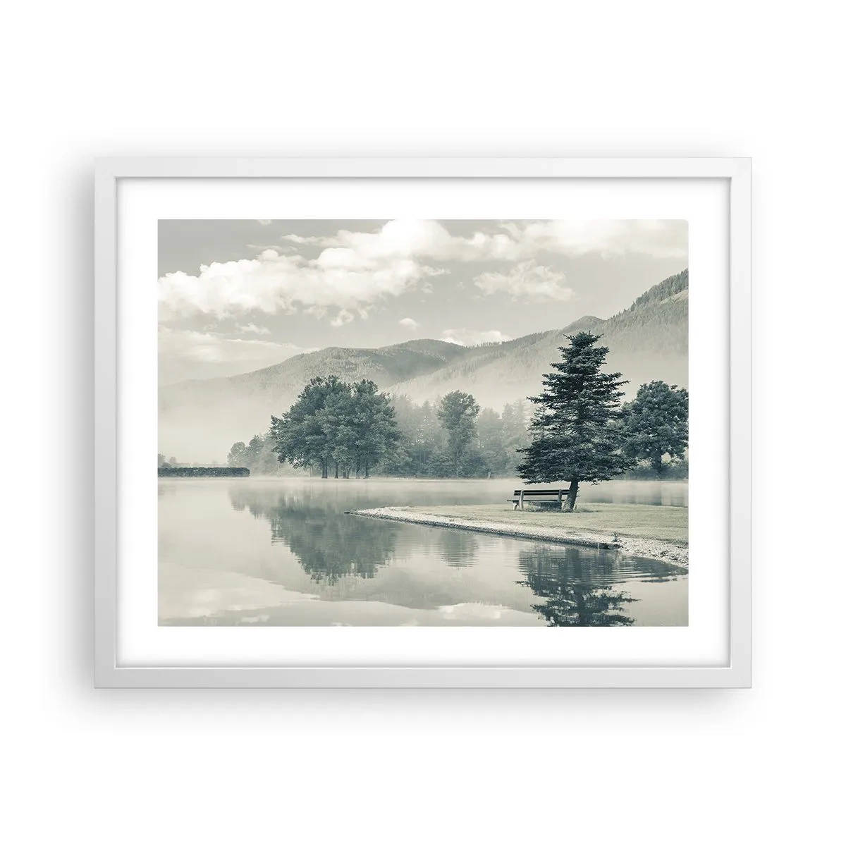 Poster in einem weißen Rahmen - Der See schläft noch - 50x40 cm