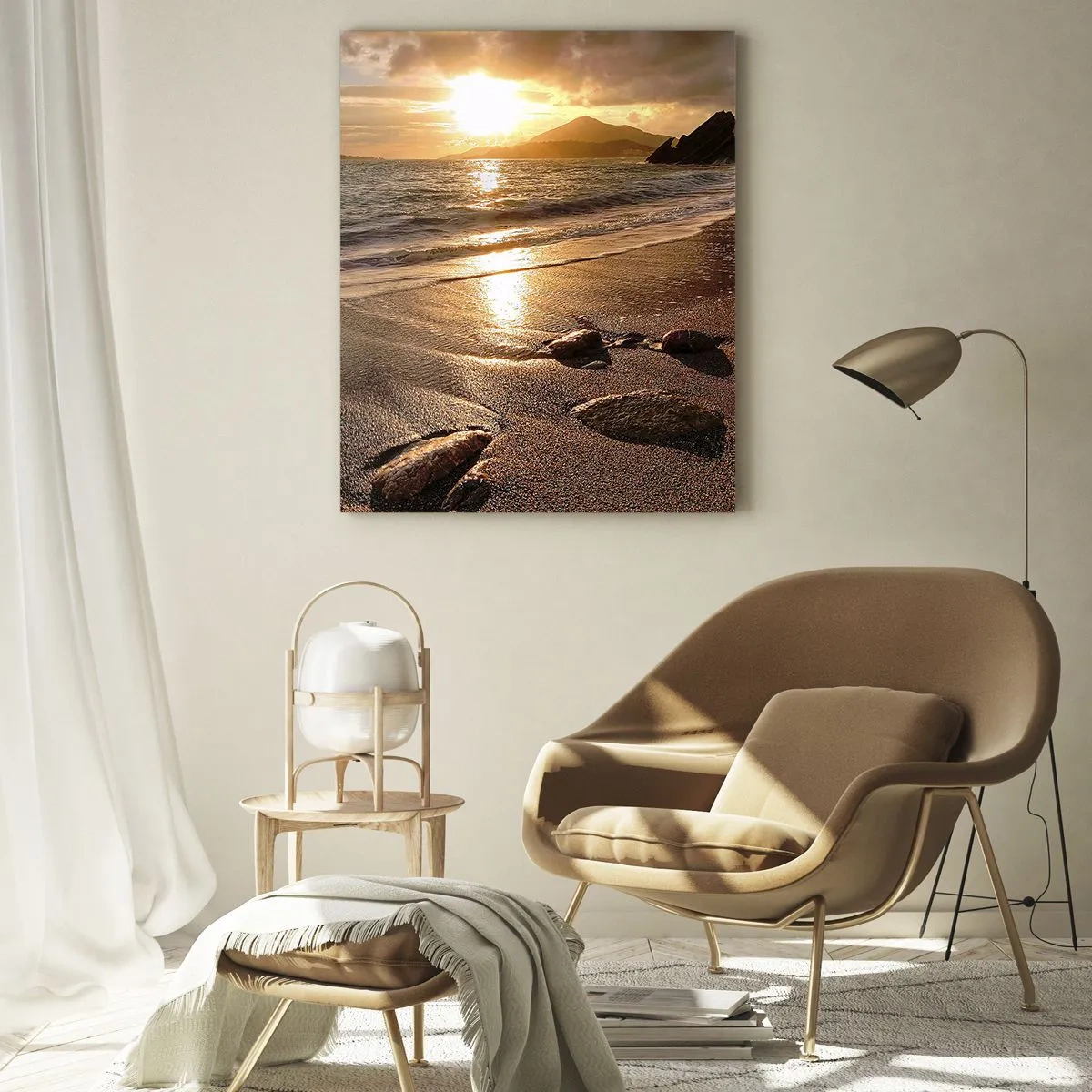 Glasbild - Bild auf glas - Strand bei Sonnenuntergang mit Steinen am Ufer - 70x100cm - Folge der Sonne zu den Hügeln - Moderne Wanddekoration für Wohnzimmer und Schlafzimmer ARTTOR