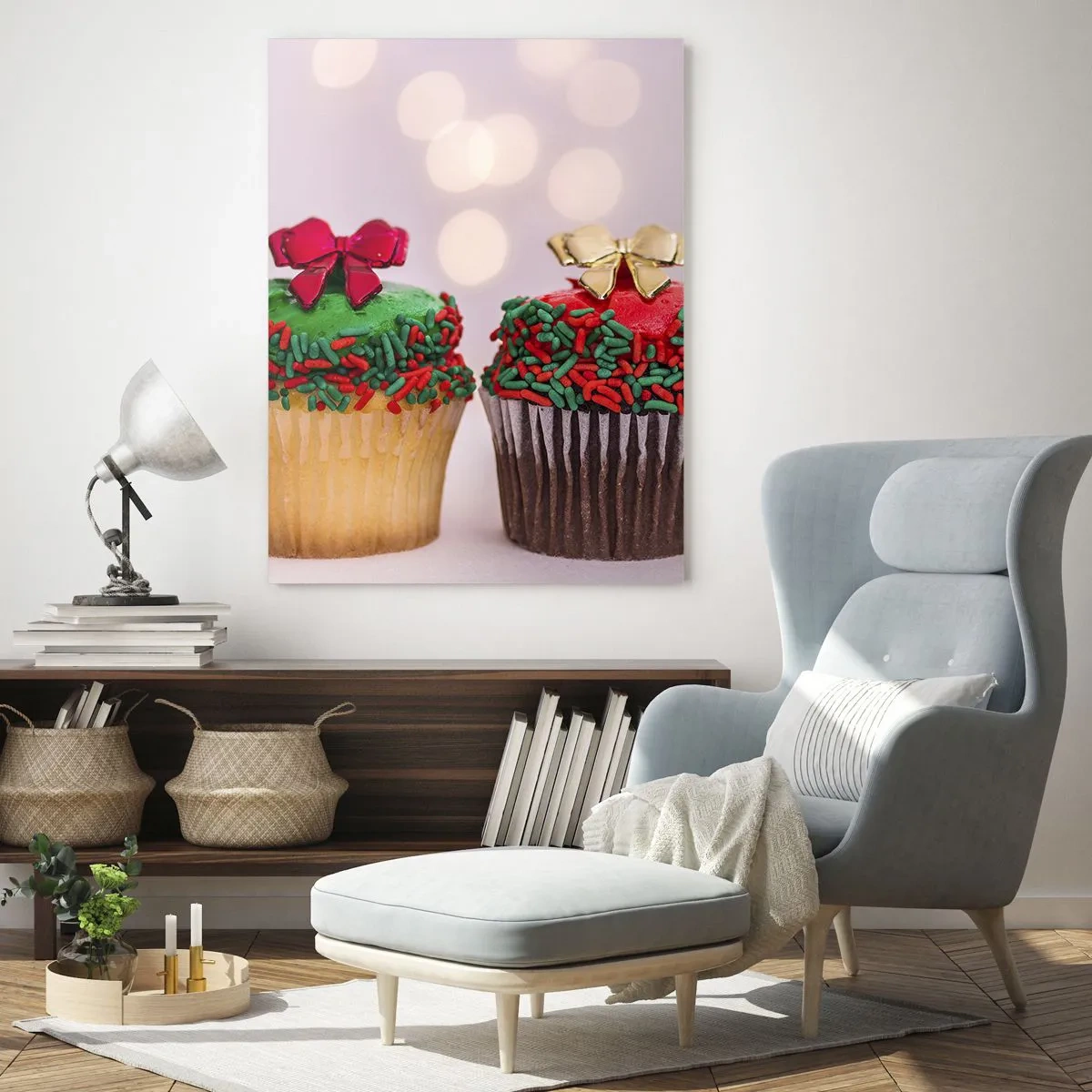 Glasbild - Bild auf glas - Weihnachts-Cupcakes mit bunten Streuseln und Schleifen - 70x100cm - Süßigkeiten bis zu der Schleife - Moderne Wanddekoration für Wohnzimmer und Schlafzimmer ARTTOR
