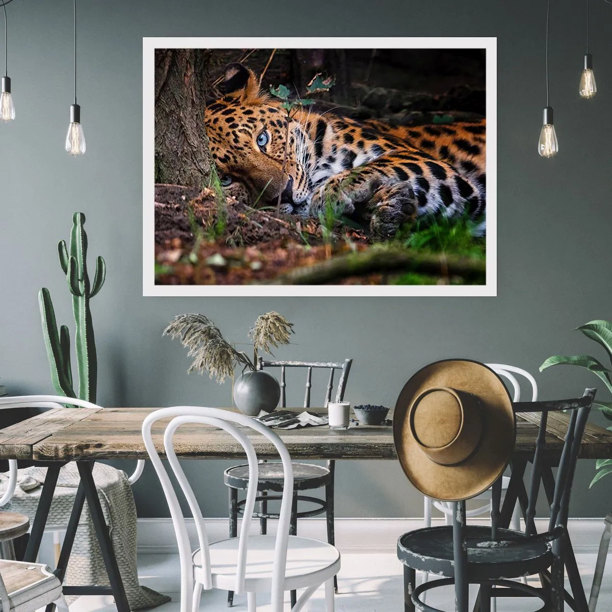 Poster - Ein Leopard, der im Schatten der Bäume liegt - 100x70cm - Vertrau mir - Moderne Wanddekoration für Wohnzimmer und Schlafzimmer ARTTOR