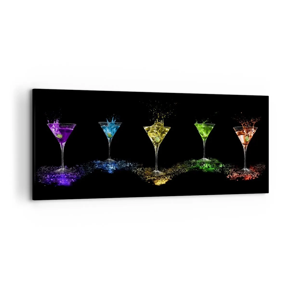 Bild auf Leinwand - Leinwandbild - Bunte Cocktails in Gläsern auf schwarzem Hintergrund - 120x50cm - Farben der Freude in Kristallglas - Moderne Wanddekoration für Wohnzimmer und Schlafzimmer ARTTOR