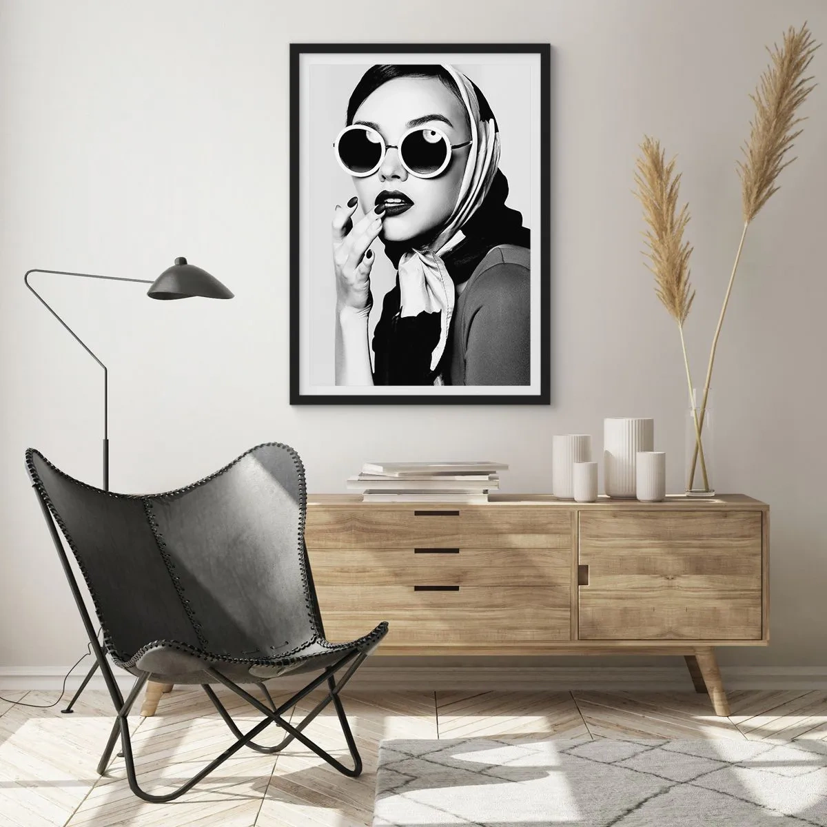 Poster in einem schwarzem Rahmen - Grüße aus den 1960er Jahren - 70x100 cm