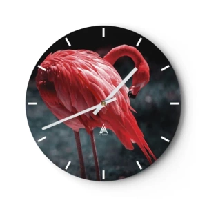 Wanduhr - Glasuhr - Ein roter Flamingo auf dunklem Hintergrund in einer eleganten Aufnahme - 30x30cm - Ein purpurrotes Gedicht der Natur - Moderne Wanddekoration für Wohnzimmer, Küche und Schlafzimmer ARTTOR
