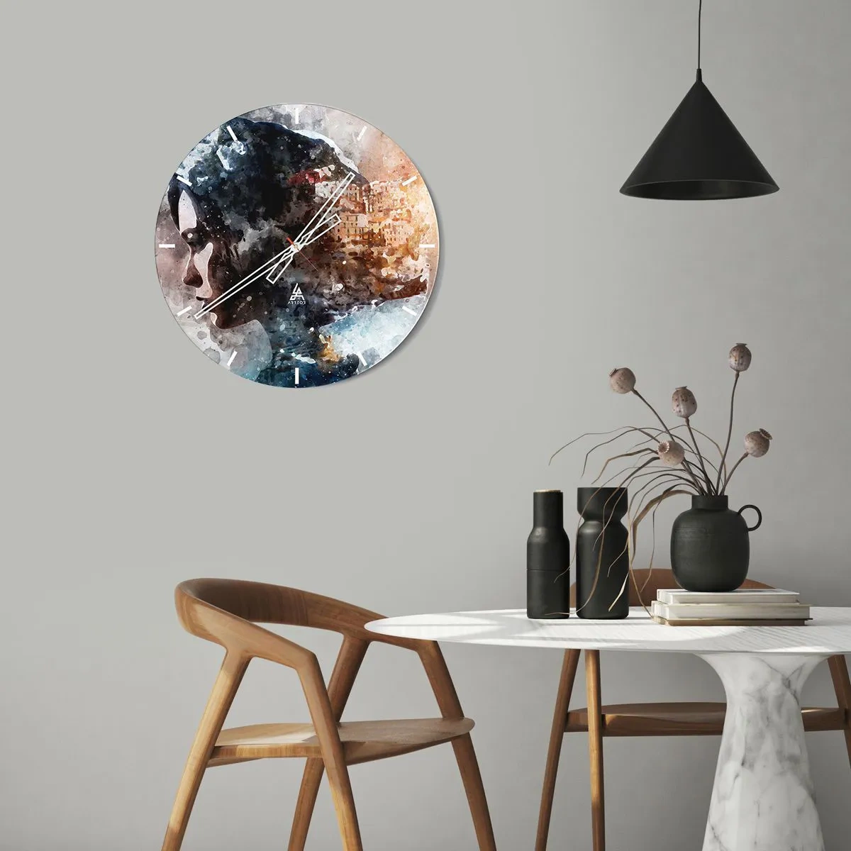 Wanduhr - Glasuhr - Abstraktes Porträt mit Aquarelleffekt - 30x30cm - Eine Geschichte über ein Mädchen mit einer Stadt im Hintergrund - Moderne Wanddekoration für Wohnzimmer, Küche und Schlafzimmer ARTTOR