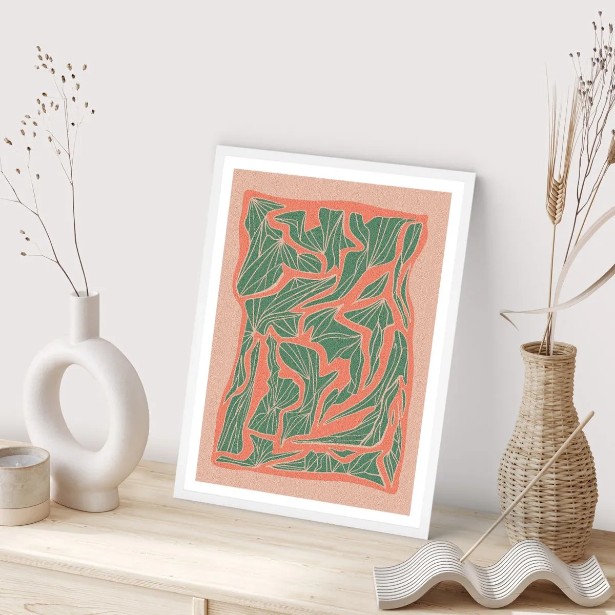 Poster in einem weißen Rahmen - Kampf zwischen Korallen und Grün - 50x70 cm