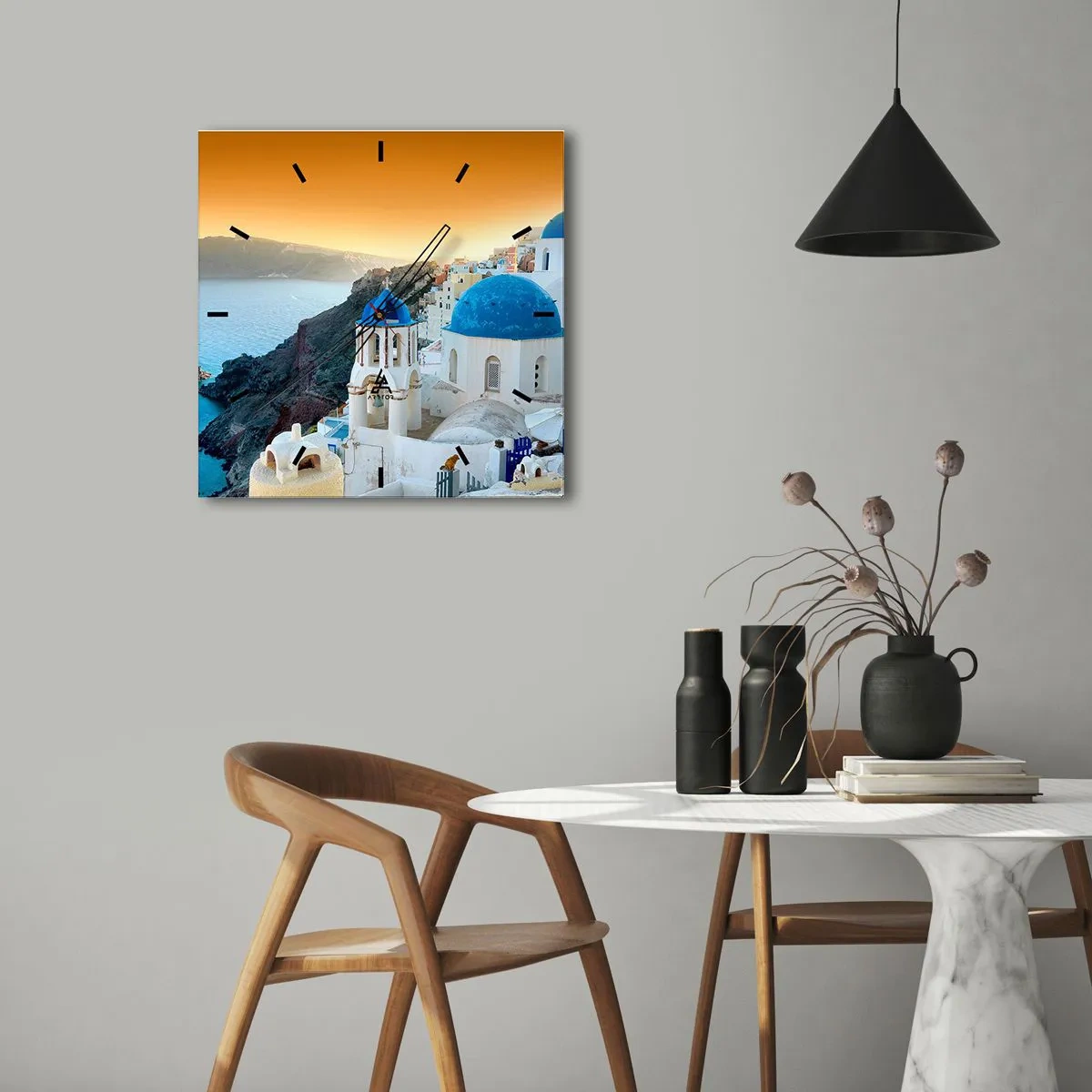 Wanduhr - Glasuhr - Blick auf Santorini mit weißen Gebäuden und blauem Meer - 30x30cm - Santorini - an die Felsen gekuschelt - Moderne Wanddekoration für Wohnzimmer und Schlafzimmer ARTTOR