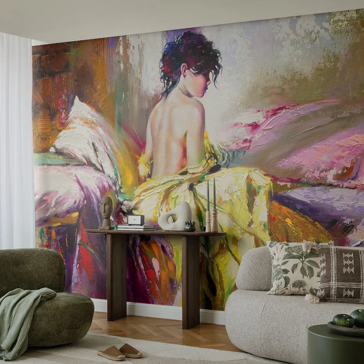 Fototapete Premium Sand - Eine Frau in einem gelben Kleid sitzt im impressionistischen Stil auf einem Bett. - 100x70cm - Zwischen den Lippen und dem Rand der Tasse - Moderne Wanddekoration für Wohnzimmer und Schlafzimmer ARTTOR