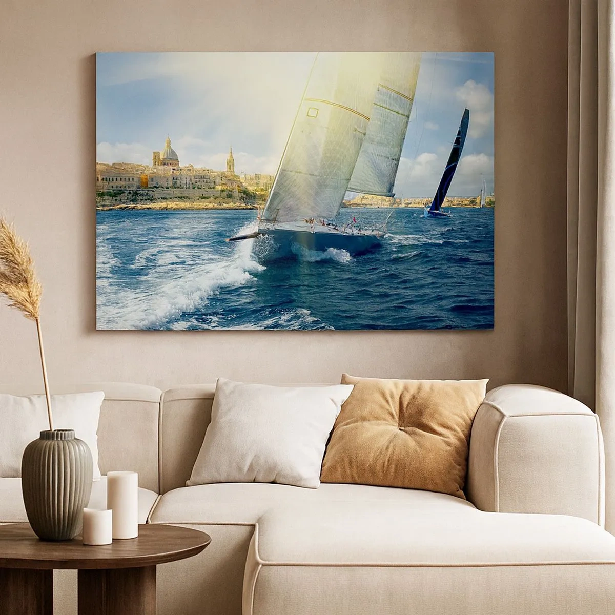 Bild auf Leinwand - Leinwandbild - Yachtrennen vor der Kulisse einer sonnigen Küste - 70x50cm - Es ist Zeit die Stadt zu verlassen - Moderne Wanddekoration für Wohnzimmer und Schlafzimmer ARTTOR