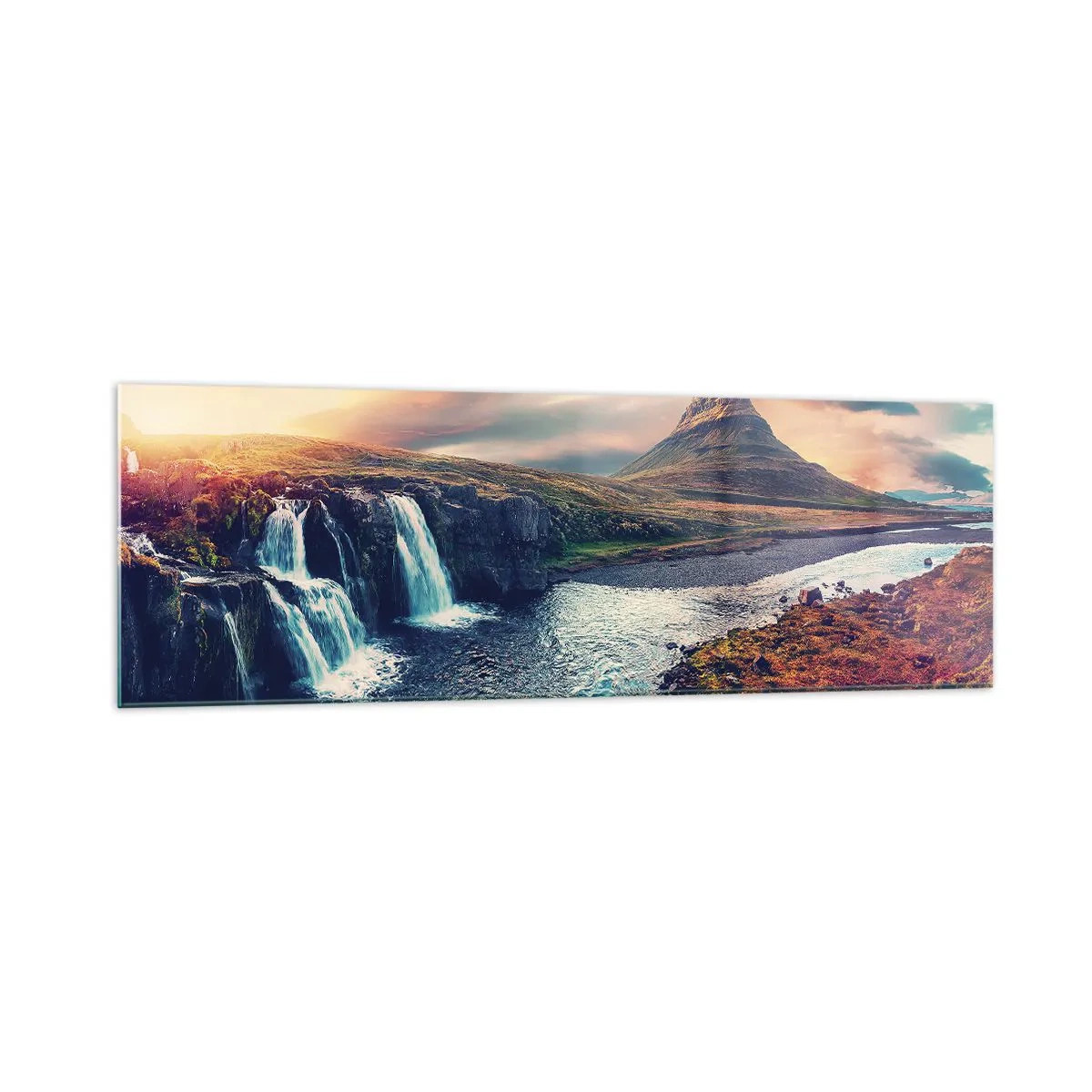Glasbild - Bild auf glas - Blick auf den Wasserfall und die Berge im Licht der untergehenden Sonne - 160x50cm - In der Majestät der Natur - Moderne Wanddekoration für Wohnzimmer und Schlafzimmer ARTTOR