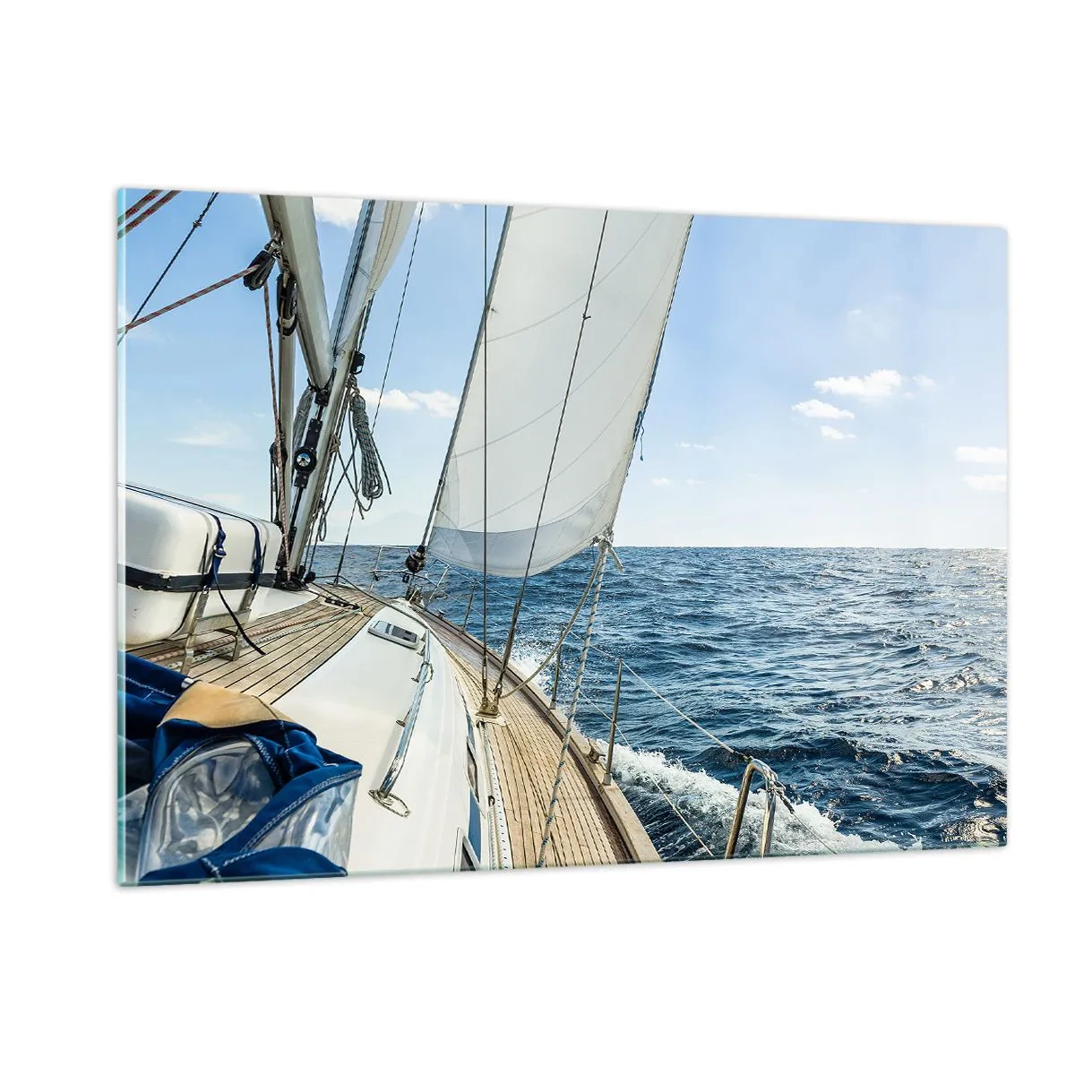 Glasbild - Bild auf glas - Eine Yacht auf offener See mit gehissten Segeln - 120x80cm - Ahoi, Abenteuer - Moderne Wanddekoration für Wohnzimmer und Schlafzimmer ARTTOR