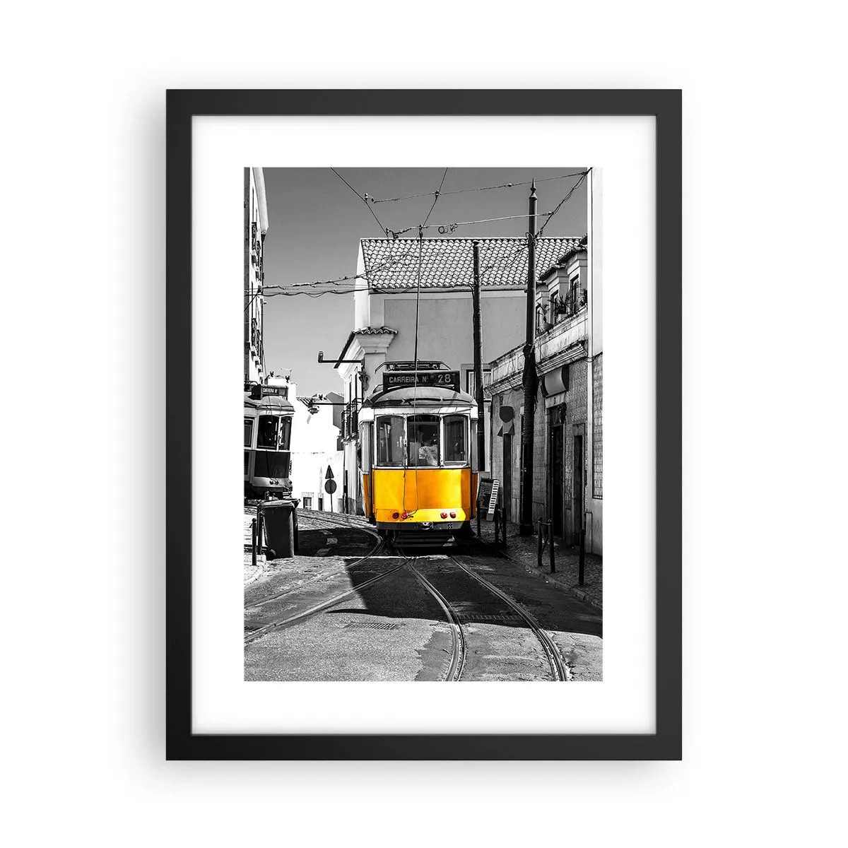 Poster in einem schwarzem Rahmen - Der Geist von Lissabon - 30x40 cm