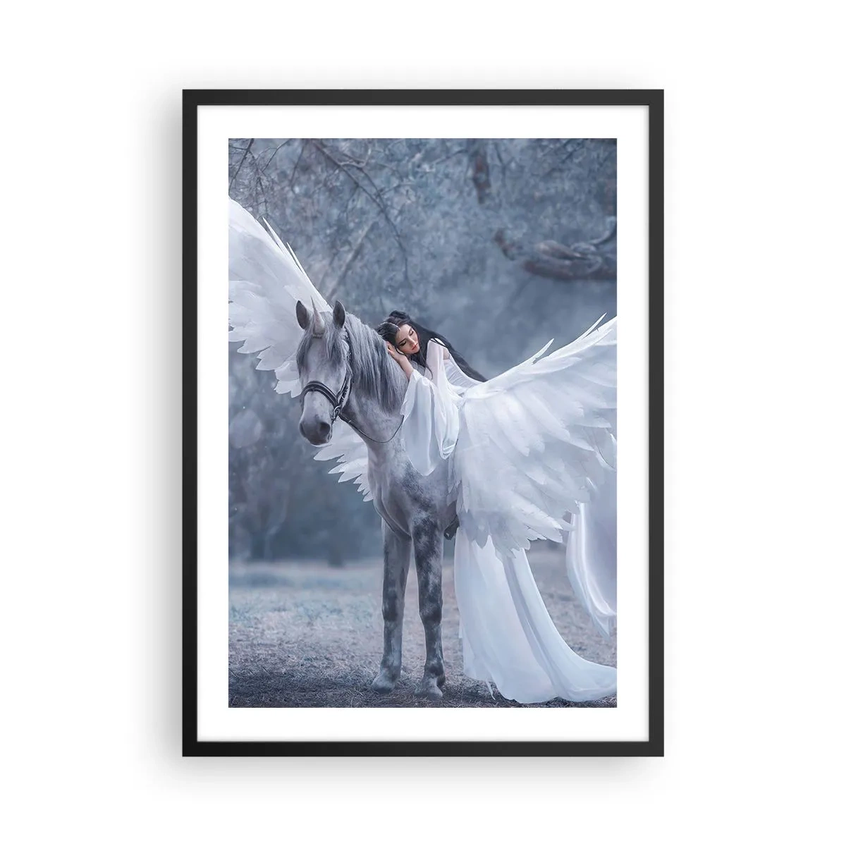 Poster in einem schwarzem Rahmen - Pegasus mit weißen Flügeln und ätherischer Gestalt - 50x70cm - Ein inspirierter Moment - Moderne Wanddekoration für Wohnzimmer und Schlafzimmer ARTTOR
