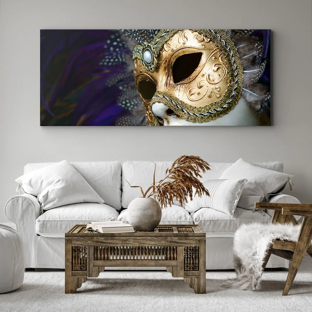 Bild auf Leinwand - Leinwandbild - Goldene venezianische Maske mit dekorativen Federn und Ornamenten - 160x50cm - Venezianisches Porträt in Gold - Moderne Wanddekoration für Wohnzimmer und Schlafzimmer ARTTOR