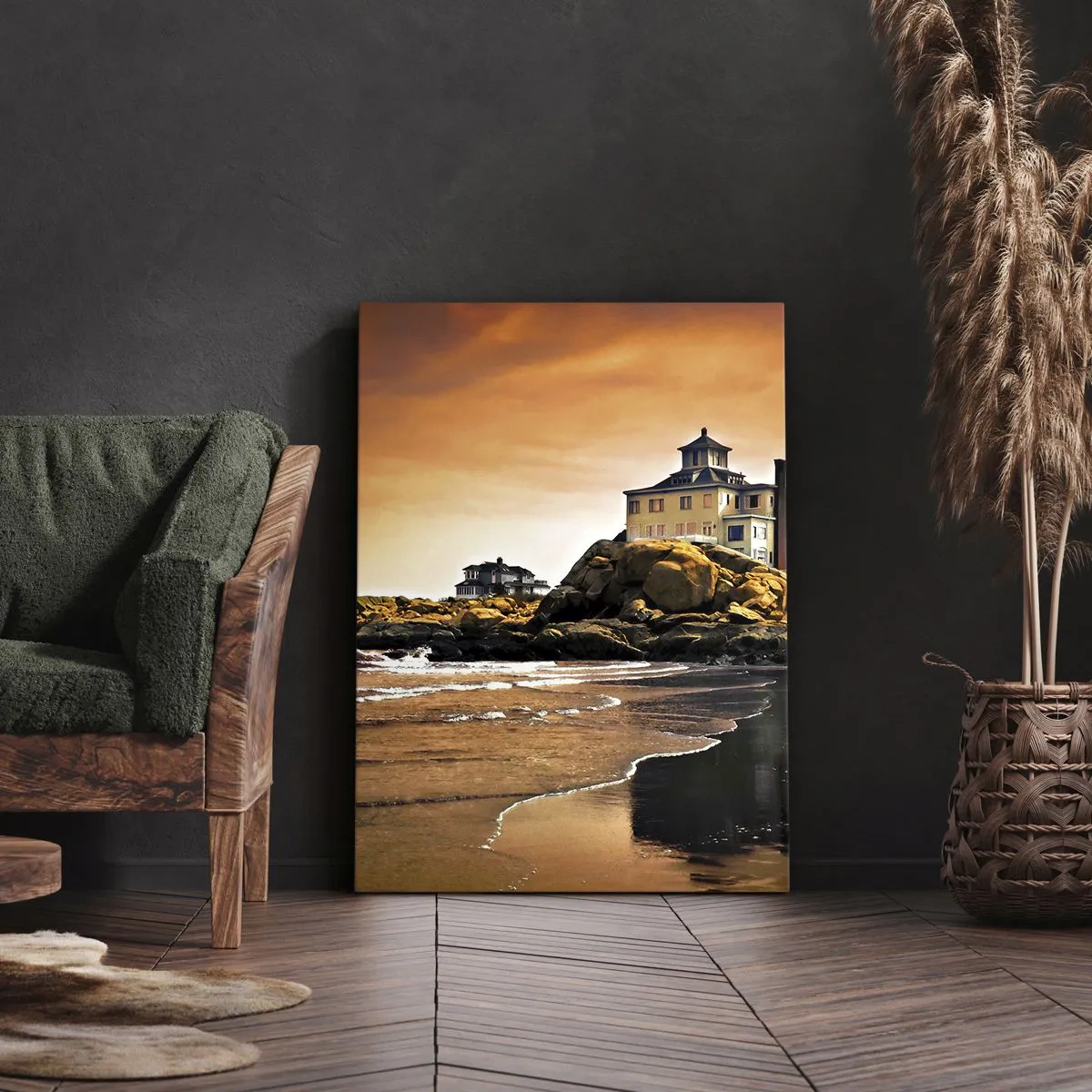 Bild auf Leinwand - Leinwandbild - Ein Haus auf einem Felsen am Strand bei Sonnenuntergang mit seiner Spiegelung im Wasser - 70x100cm - Eleganz der Westküste - Moderne Wanddekoration für Wohnzimmer und Schlafzimmer ARTTOR