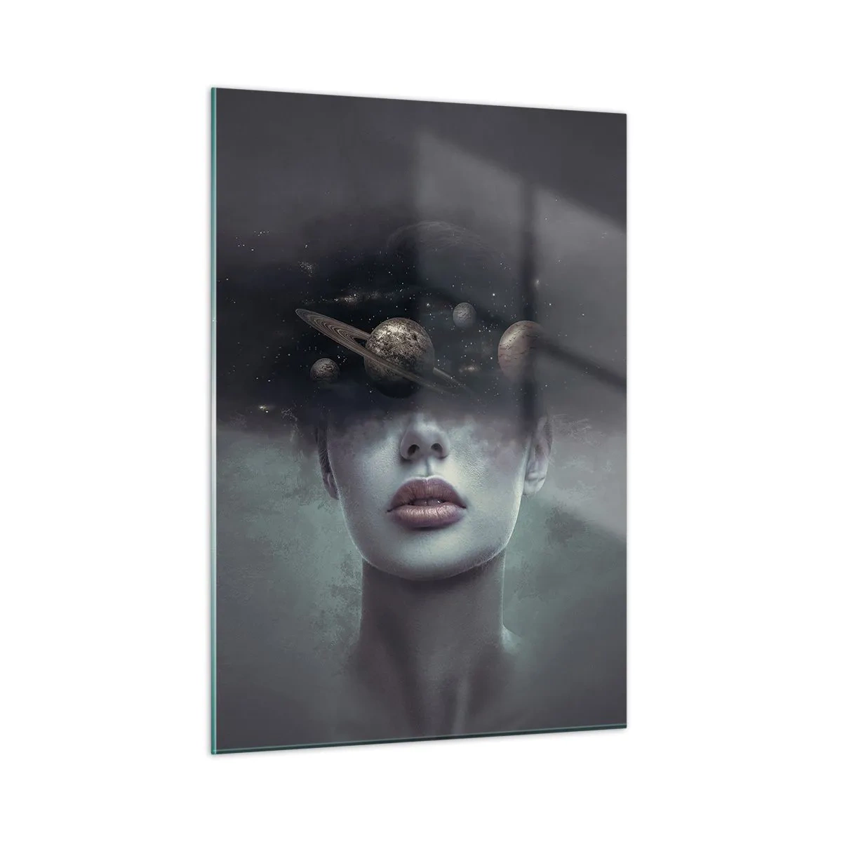 Glasbild - Bild auf glas - Eine Frau mit Planeten als Kopf in einer surrealen Komposition - 50x70cm - Und die Planeten spielen verrückt ... - Moderne Wanddekoration für Wohnzimmer und Schlafzimmer ARTTOR