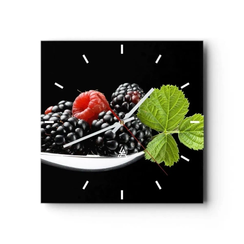Wanduhr - Glasuhr - Brombeeren und Himbeeren auf einem Löffel mit einem Blatt auf schwarzem Hintergrund - 30x30cm - Der Geschmack der Frische - Moderne Wanddekoration für Wohnzimmer und Schlafzimmer ARTTOR