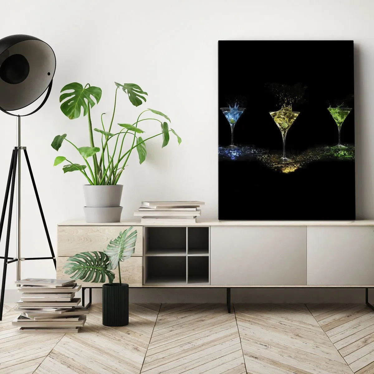Bild auf Leinwand - Leinwandbild - Bunte Cocktails in Gläsern auf schwarzem Hintergrund - 50x70cm - Farben der Freude in Kristallglas - Moderne Wanddekoration für Wohnzimmer und Schlafzimmer ARTTOR
