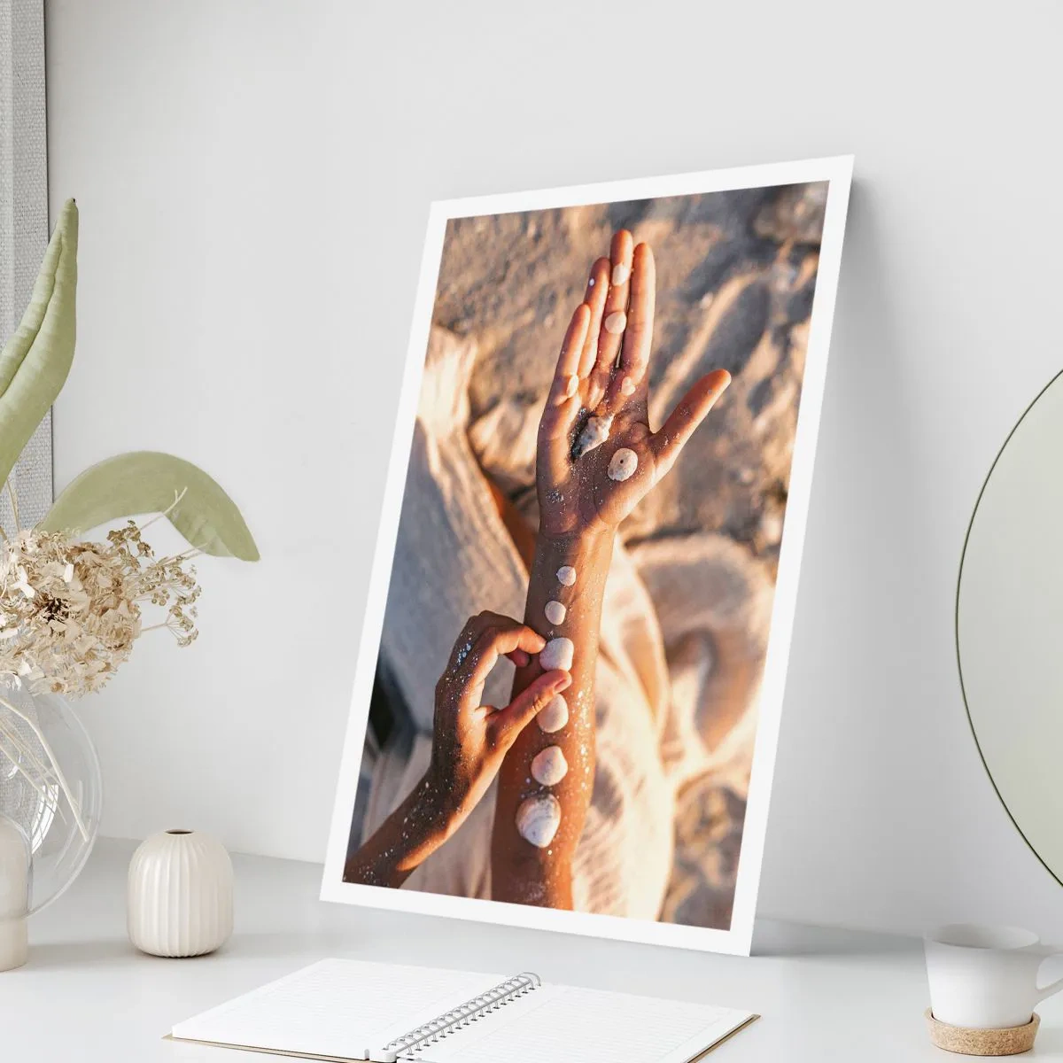 Poster - Schönheit an Ihren Fingerspitzen - 70x100 cm