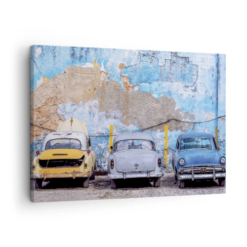 Bild auf Leinwand - Leinwandbild - Alte Autos vor dem Hintergrund einer zerstörten Mauer - 70x50cm - Treffen der Veteranen - Moderne Wanddekoration für Wohnzimmer und Schlafzimmer ARTTOR