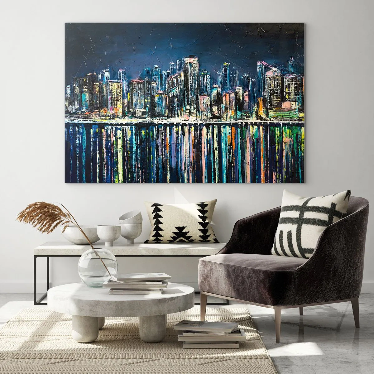 Glasbild - Bild auf glas - Panorama der Stadt bei Nacht mit den im Wasser reflektierten Lichtern - 70x50cm - Kaskade von Lichtern - Moderne Wanddekoration für Wohnzimmer und Schlafzimmer ARTTOR