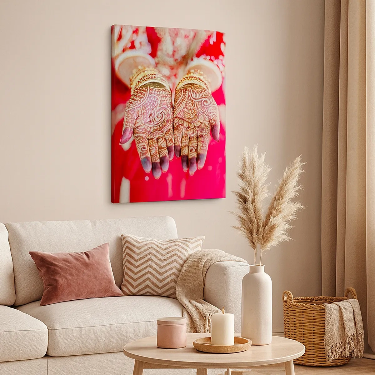 Bild auf Leinwand - Leinwandbild - Mit Henna verzierte Hände vor dem Hintergrund eines roten Kleides - 50x70cm - Bereit, das Glück zu fangen? - Moderne Wanddekoration für Wohnzimmer und Schlafzimmer ARTTOR