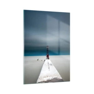 Glasbild - Bild auf glas - Ein minimalistischer Pier, der zum Leuchtturm führt, vor der Kulisse von Meer und Himmel - 50x70cm - Um der Weite zu begegnen - Moderne Wanddekoration für Wohnzimmer und Schlafzimmer ARTTOR