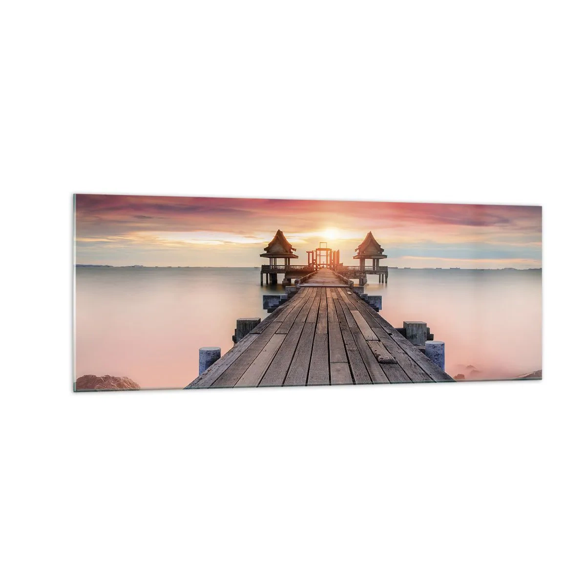 Glasbild - Bild auf glas - Holzsteg führt zu Pavillons bei Sonnenuntergang - 140x50cm - Westen im Osten - Moderne Wanddekoration für Wohnzimmer und Schlafzimmer ARTTOR