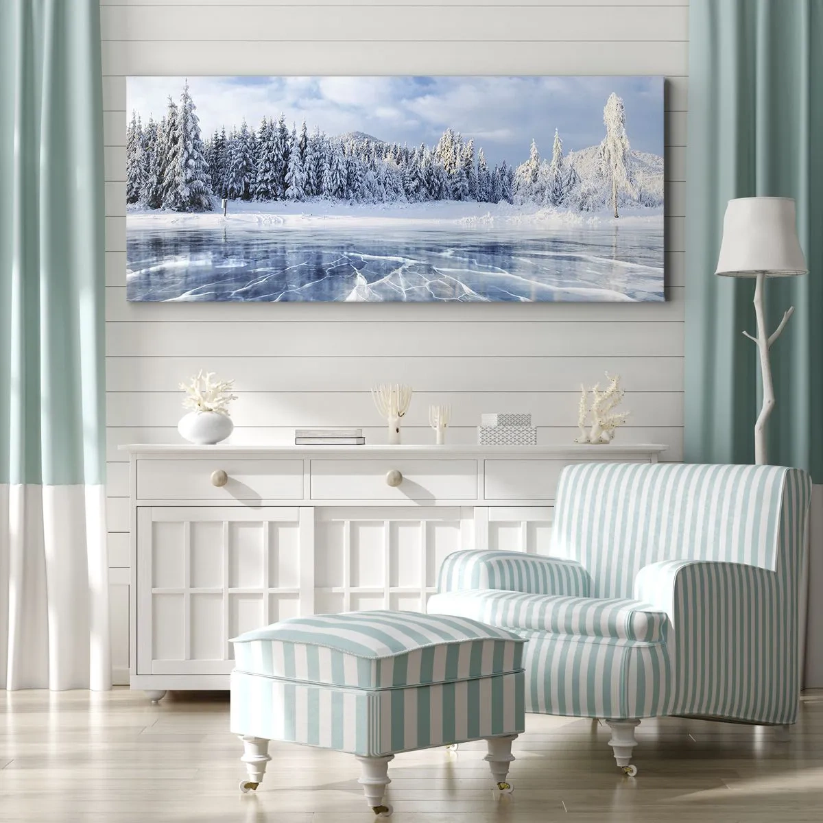 Bild auf Leinwand - Leinwandbild - Eine schillernde und kristallklare Aussicht - 90x30 cm