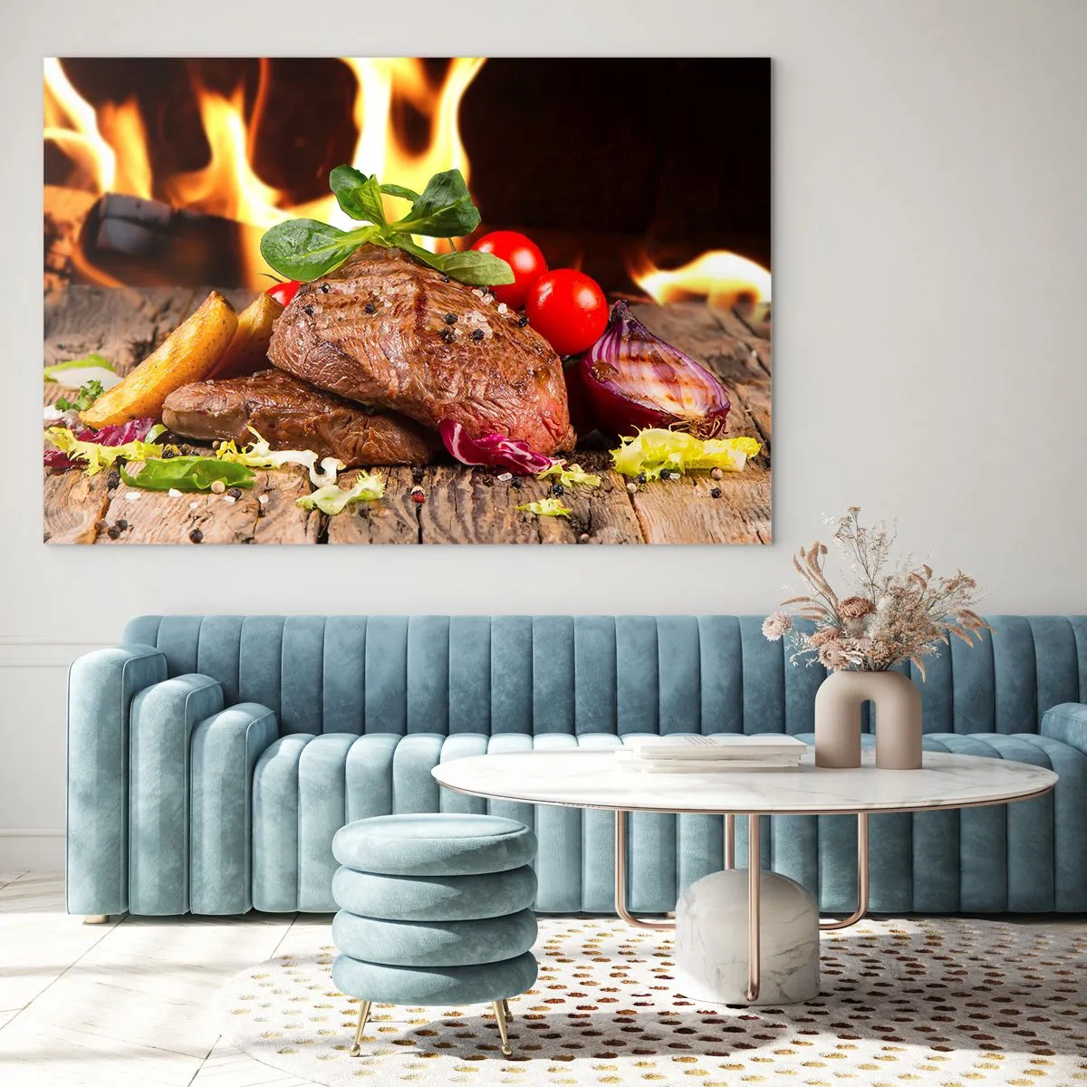 Glasbild - Bild auf glas - Gegrilltes Steak mit Gemüse vor dem Hintergrund der Flammen - 70x50cm - Von Hitze gezaubert - Moderne Wanddekoration für Wohnzimmer und Schlafzimmer ARTTOR