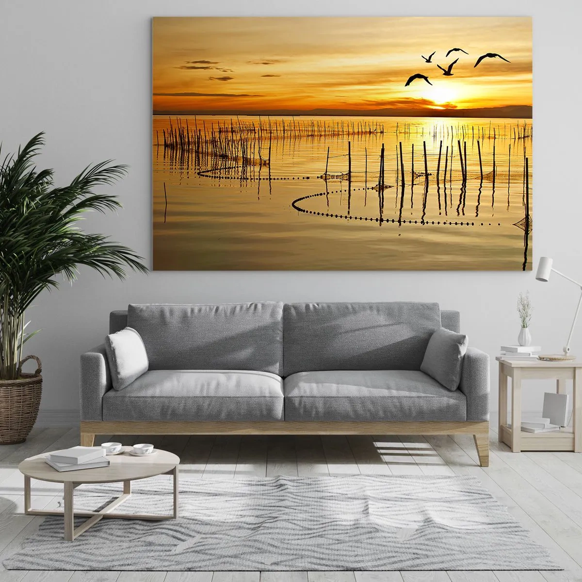 Glasbild - Bild auf glas - Sonnenuntergang über einem See mit Vögeln und Fischernetzen - 120x80cm - In der Fischerei - Moderne Wanddekoration für Wohnzimmer und Schlafzimmer ARTTOR