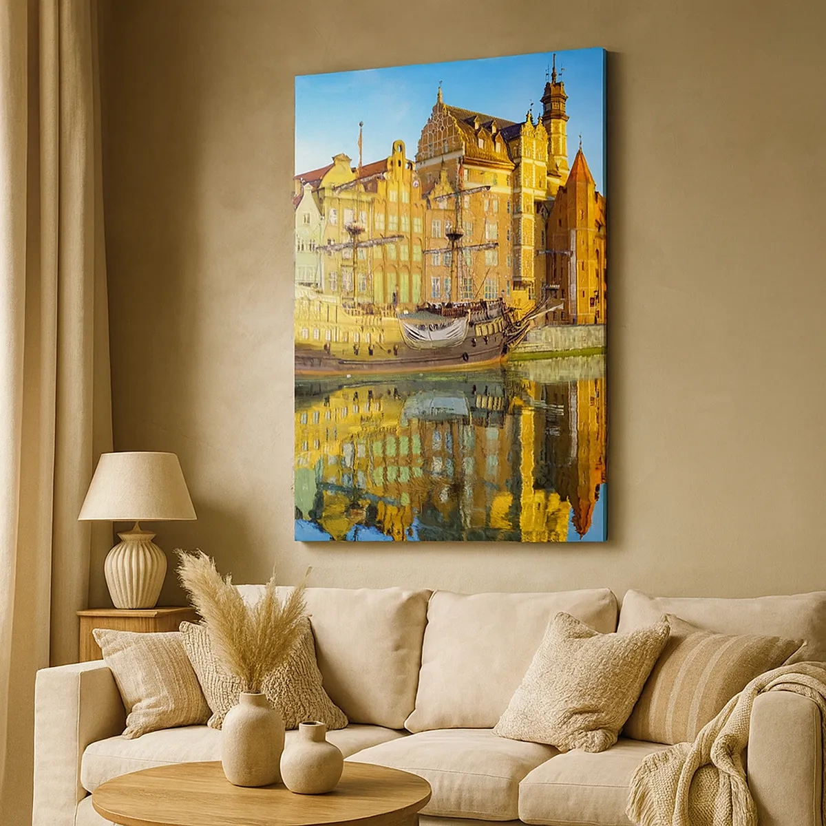 Bild auf Leinwand - Leinwandbild - Ein malerischer Blick auf die Altstadt mit einem Segelschiff und Wasser - 50x70cm - Ein Spiegelbild der Vergangenheit - Moderne Wanddekoration für Wohnzimmer und Schlafzimmer ARTTOR