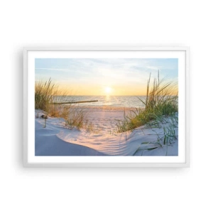 Poster in einem weißen Rahmen - Das Rauschen des Meeres, der Gesang der Vögel, ein wilder Strand im Gras ... - 70x50 cm