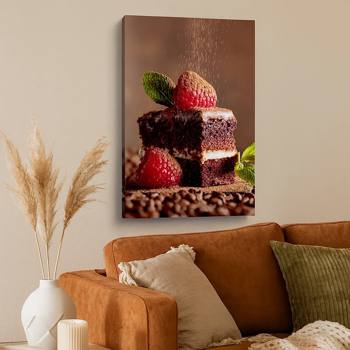 Bild auf Leinwand - Leinwandbild - Schokoladenkuchen mit Himbeeren und Minze auf einem Hintergrund aus Kakaobohnen - 50x70cm - Das Leben ist süß - Moderne Wanddekoration für Wohnzimmer und Schlafzimmer ARTTOR