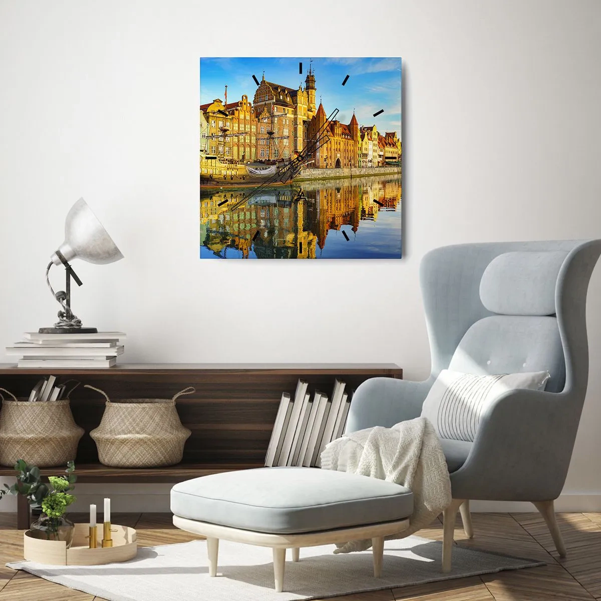 Wanduhr - Glasuhr - Ein malerischer Blick auf die Altstadt mit einem Segelschiff und Wasser - 30x30cm - Ein Spiegelbild der Vergangenheit - Moderne Wanddekoration für Wohnzimmer und Schlafzimmer ARTTOR