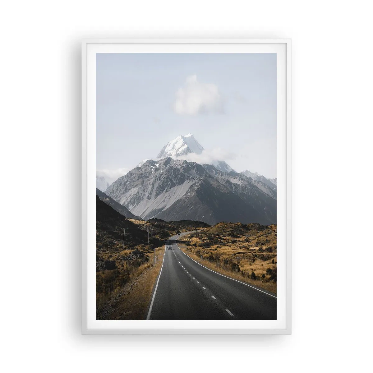 Poster in einem weißen Rahmen - Der Weg ins Herz der Berge - 70x100 cm