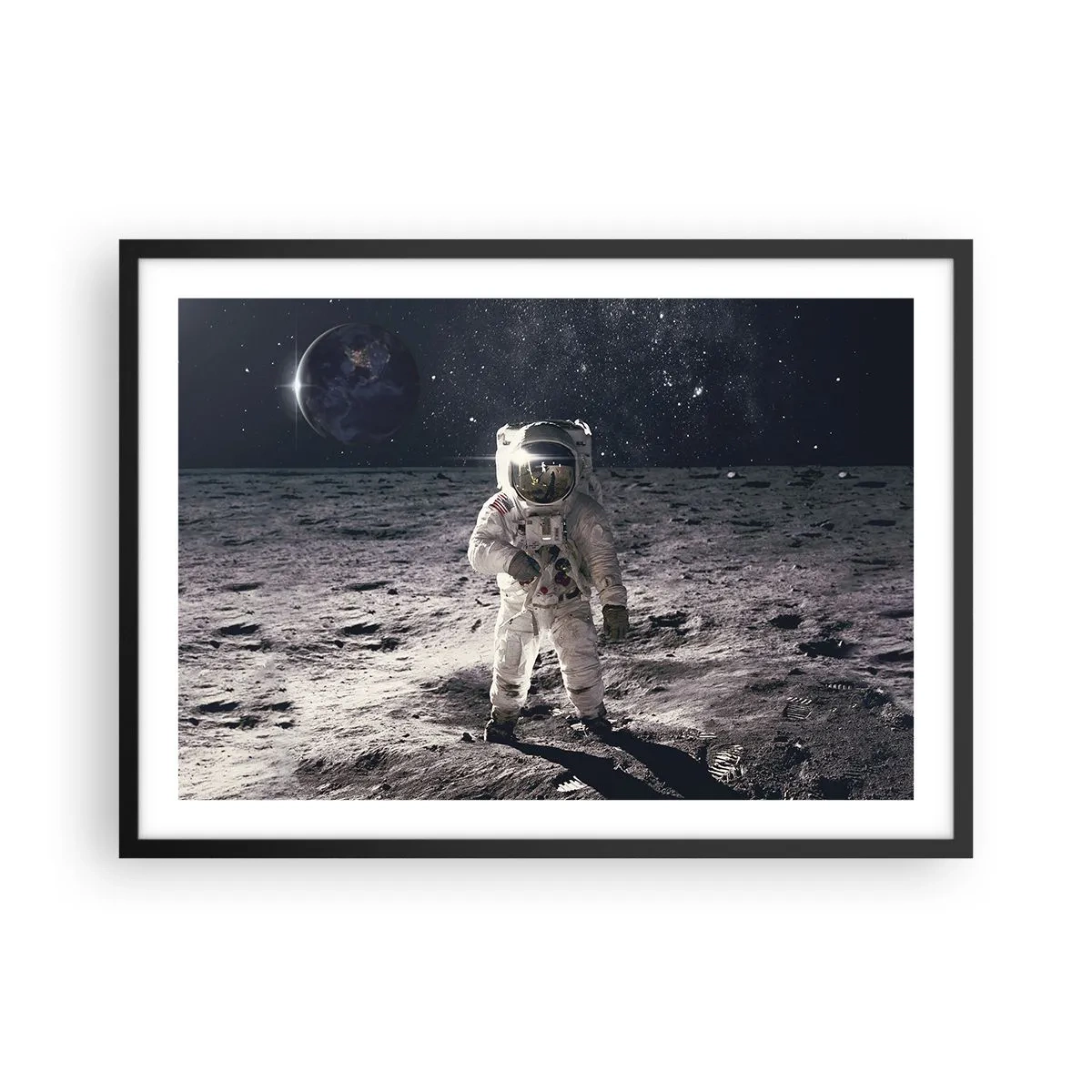 Poster in einem schwarzem Rahmen - Astronaut auf der Mondoberfläche mit der Erde im Hintergrund - 70x50cm - Grüße vom Mond - Moderne Wanddekoration für Wohnzimmer und Schlafzimmer ARTTOR