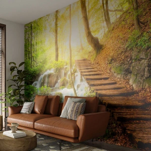 Selbstklebende Fototapete Deluxe Sticker - Eine ersehnte Kühle - Landschaft, Wasserfall, Wald - 300x210 cm