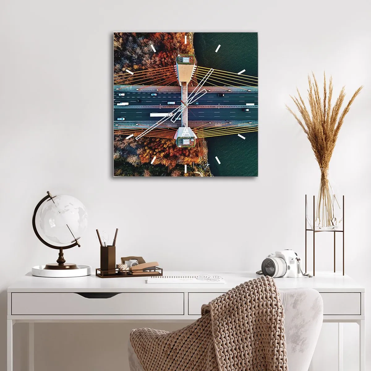 Wanduhr - Glasuhr - Jenseits der Gewässer, jenseits der Wälder - 40x40 cm