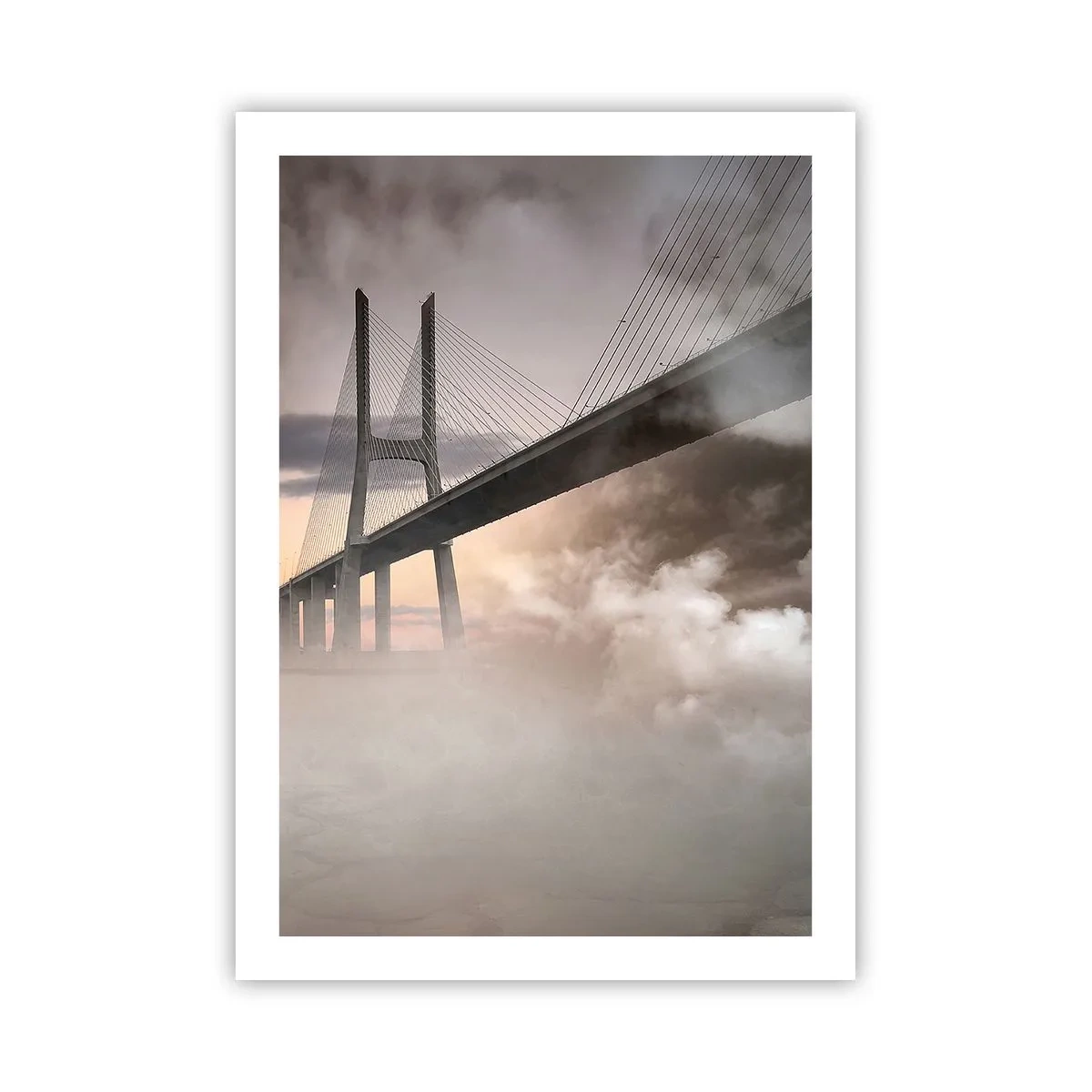 Poster - Eine Brücke im Nebel bei Sonnenaufgang - 50x70cm - Auf dem Fluss, den es nicht gibt - Moderne Wanddekoration für Wohnzimmer und Schlafzimmer ARTTOR
