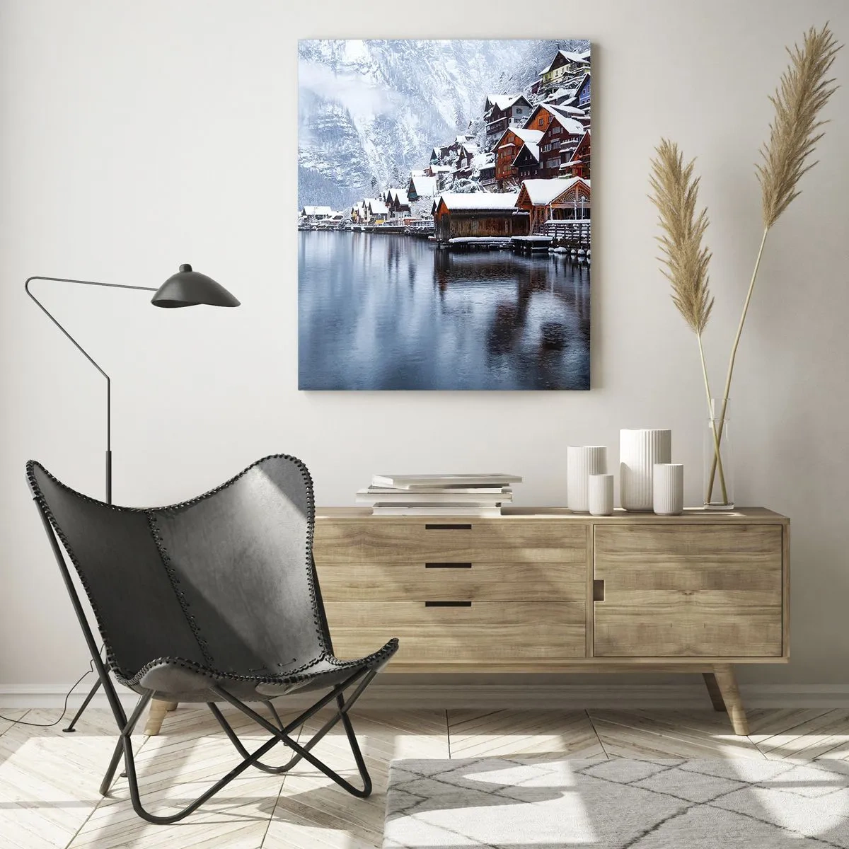 Glasbild - Bild auf glas - Winteransicht eines Bergdorfes am See - 80x120cm - In winterlicher Dekoration - Moderne Wanddekoration für Wohnzimmer und Schlafzimmer ARTTOR