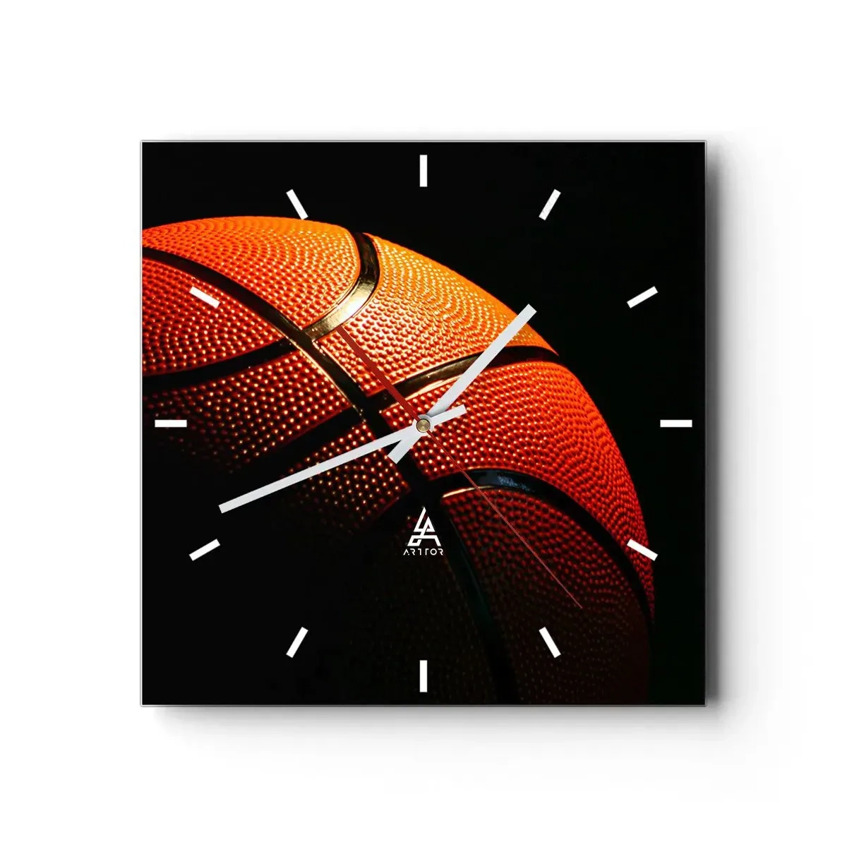 Wanduhr - Glasuhr - Nahaufnahme eines Basketballs vor schwarzem Hintergrund - 30x30cm - Schön wie ein Planet - Moderne Wanddekoration für Wohnzimmer und Schlafzimmer ARTTOR
