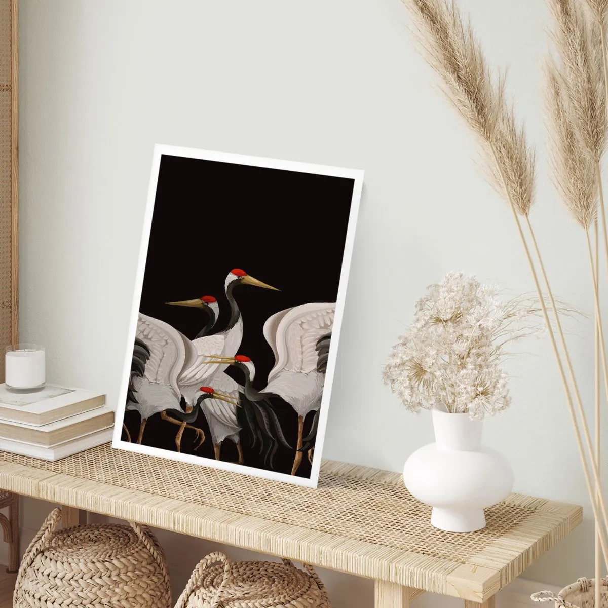 Poster - Elegante Kraniche auf dunklem Hintergrund im orientalischen Stil - 50x70cm - Vogelsachen - Moderne Wanddekoration für Wohnzimmer und Schlafzimmer ARTTOR