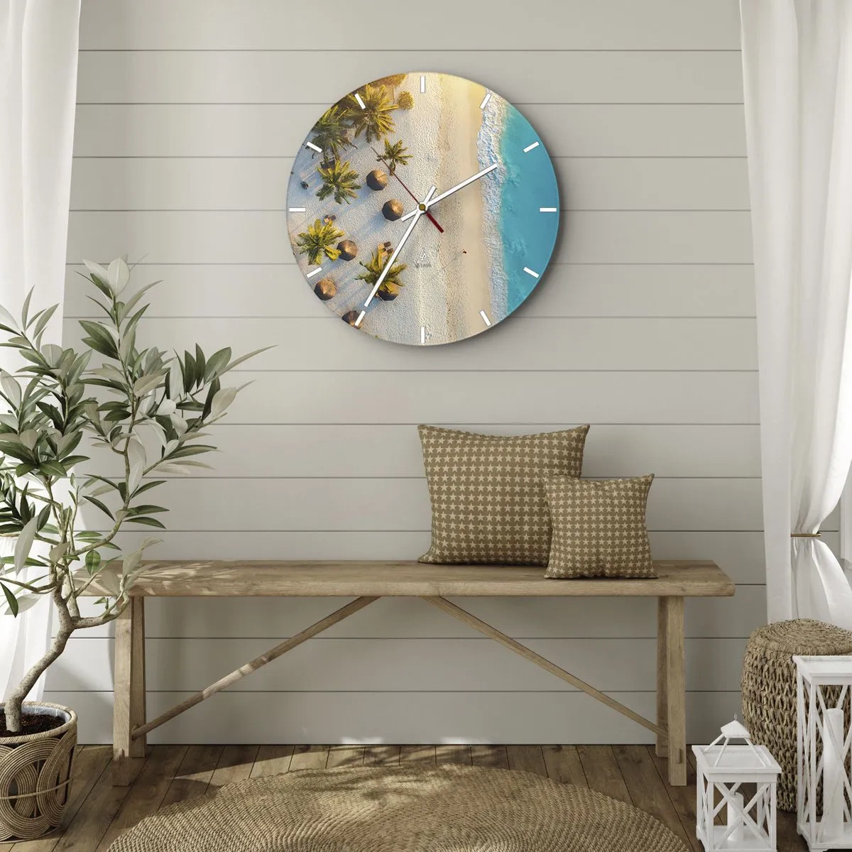 Wanduhr - Glasuhr - Draufsicht auf den Strand mit Palmen und türkisfarbenem Meer - 30x30cm - Willkommen im Paradies - Moderne Wanddekoration für Wohnzimmer, Küche und Schlafzimmer ARTTOR