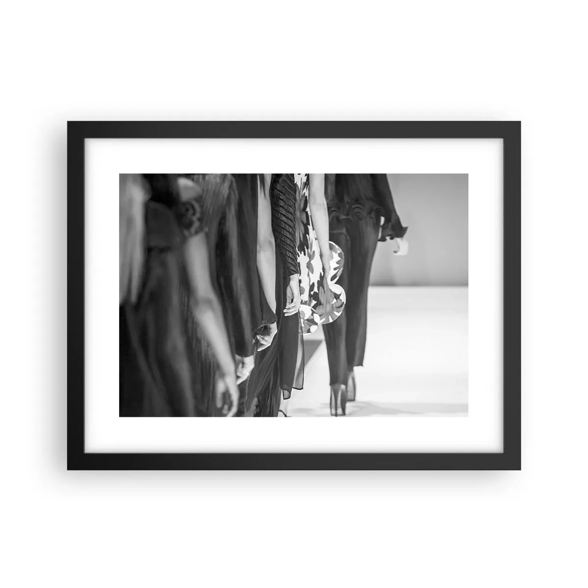 Poster in einem schwarzem Rahmen - Eine stilvolle Parade - 40x30 cm