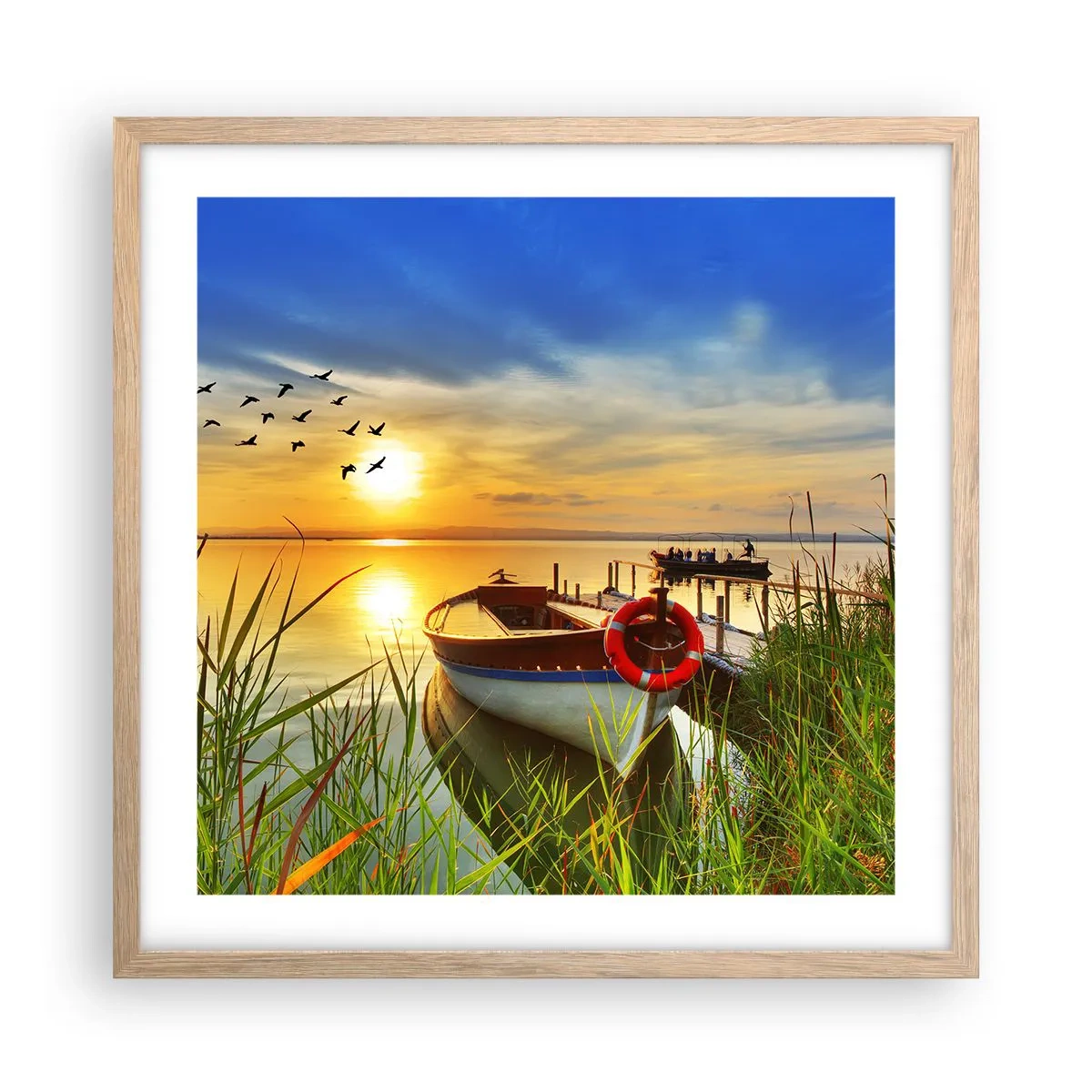 Poster in einem Rahmen aus heller Eiche - Die Kormorane fliegen schon weg - 50x50 cm