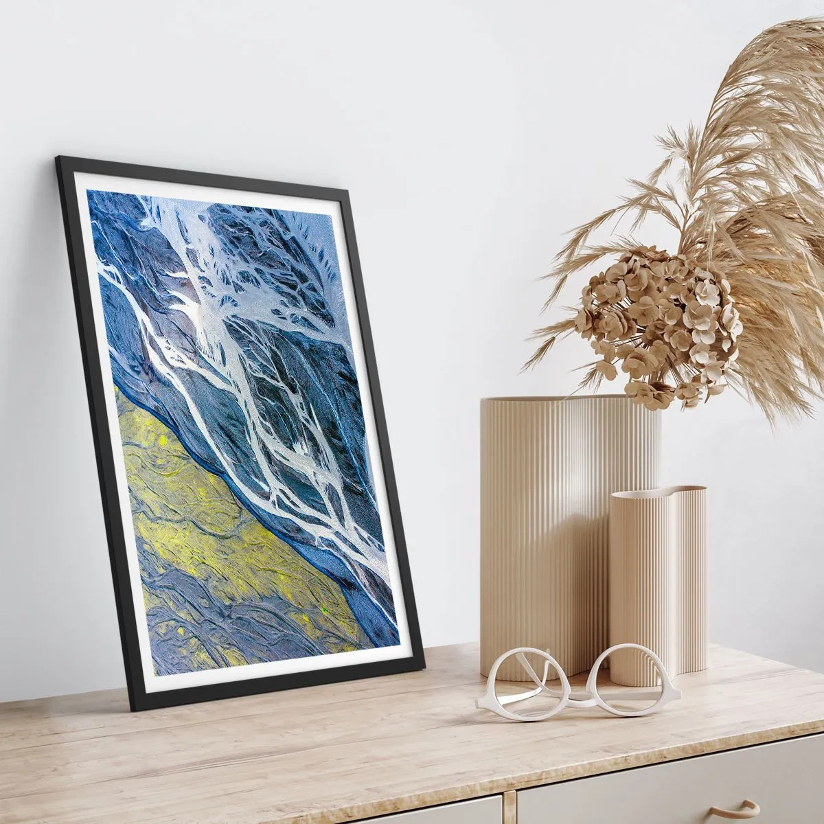 Poster in einem schwarzem Rahmen - Felsmalereien der Natur - 30x40 cm